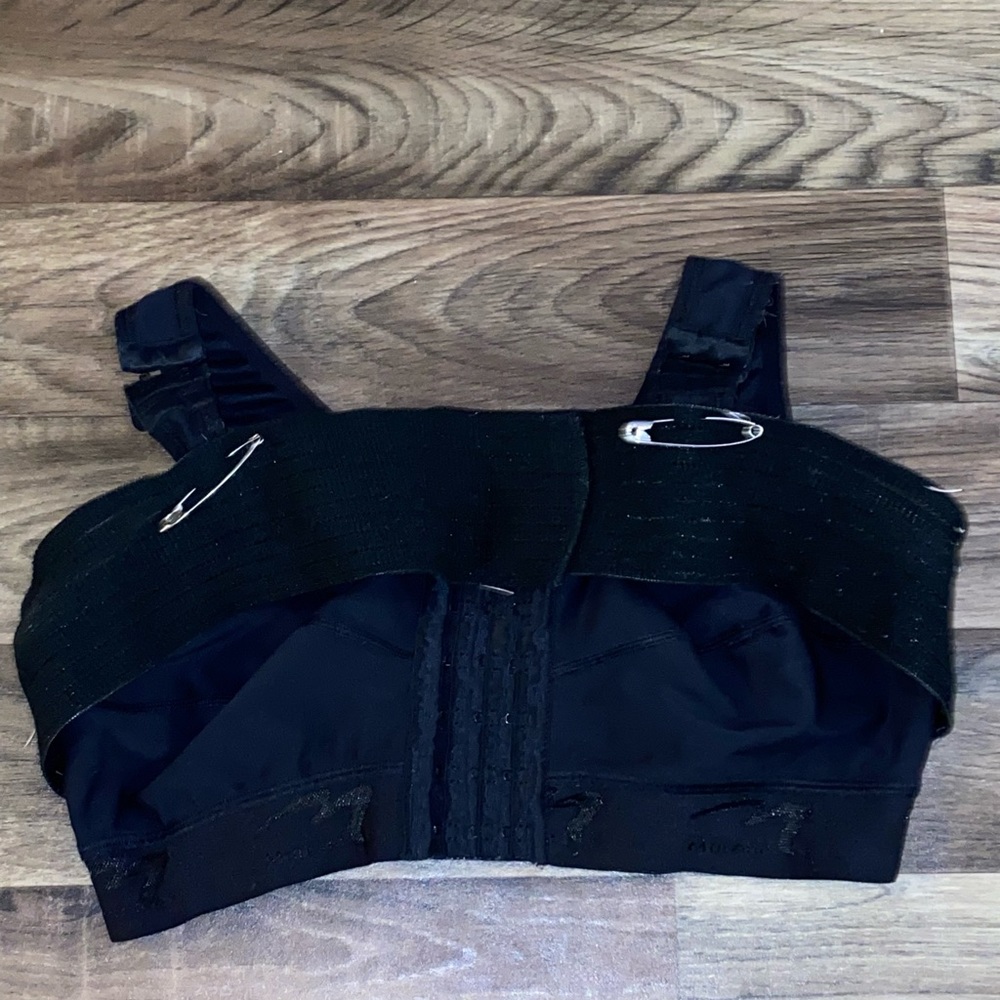 Very worn but still in good condition post op braw with band attached